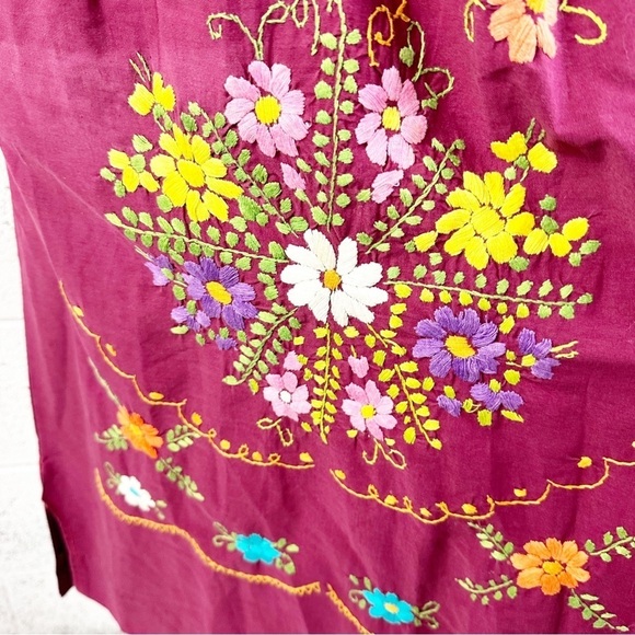 Vintage 70s Floral Embroidered Shift Dress Short Sleeve Knee Length Pink Boho - Picture 6 of 12